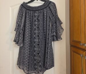 City Triangles Black and White Patterned Midi Dress